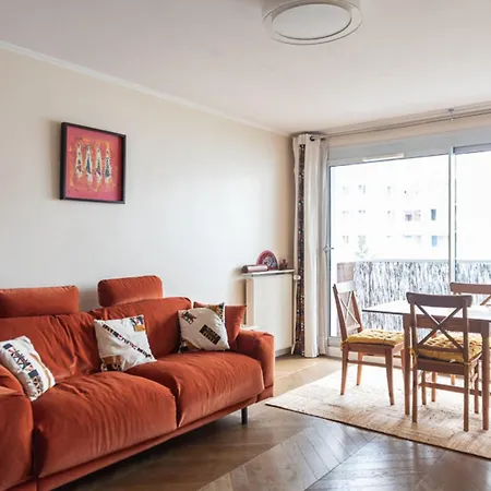 Cozy 62 M Near Buttes-chaumont